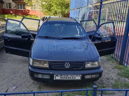 Volkswagen Passat 1996 года за 1 600 000 тг. в Семей – фото 11