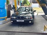 BMW 528 1996 года за 3 800 000 тг. в Алматы – фото 2