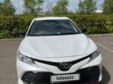 Toyota Camry 2021 года за 17 800 000 тг. в Астана