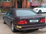 Mercedes-Benz E 280 1996 года за 2 350 000 тг. в Алматы – фото 4