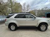 Toyota Fortuner 2006 года за 9 000 000 тг. в Астана – фото 4