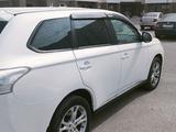 Mitsubishi Outlander 2012 года за 7 900 000 тг. в Астана – фото 4