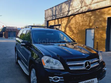 Mercedes-Benz GL 450 2006 года за 7 000 000 тг. в Астана – фото 2