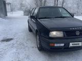 Volkswagen Vento 1993 годаүшін1 350 000 тг. в Караганда – фото 2