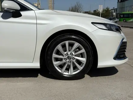 Toyota Camry 2023 года за 16 300 000 тг. в Шымкент – фото 4