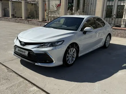 Toyota Camry 2023 года за 16 300 000 тг. в Шымкент – фото 3