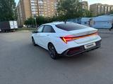 Hyundai Elantra 2024 года за 9 400 000 тг. в Астана – фото 2
