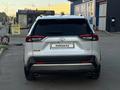 Toyota RAV4 2025 года за 17 200 000 тг. в Кокшетау – фото 4