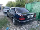 Mercedes-Benz C 180 1997 годаүшін2 700 000 тг. в Астана – фото 2