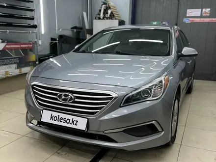 Hyundai Sonata 2015 года за 7 300 000 тг. в Астана – фото 2