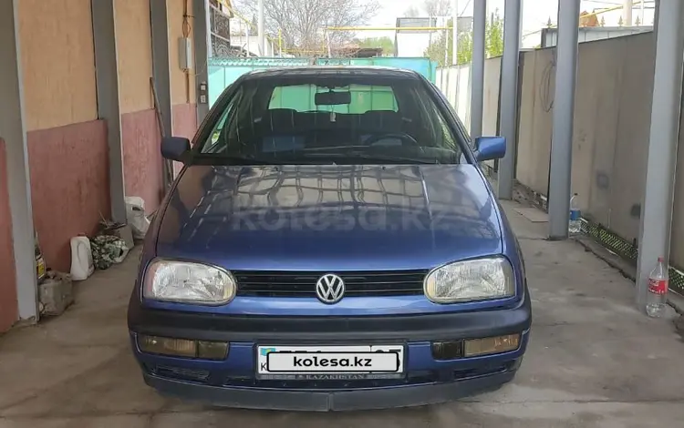 Volkswagen Golf 1995 годаүшін1 000 000 тг. в Алматы