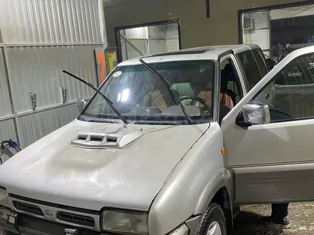 Nissan Terrano 2002 года за 2 800 000 тг. в Семей