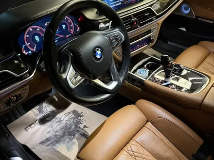 BMW 750 2016 года за 25 000 000 тг. в Алматы – фото 20
