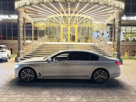 BMW 750 2016 года за 25 000 000 тг. в Алматы – фото 2