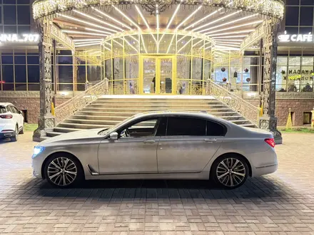 BMW 750 2016 года за 25 000 000 тг. в Алматы – фото 9