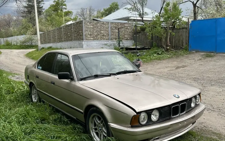 BMW 525 1990 года за 750 000 тг. в Алматы