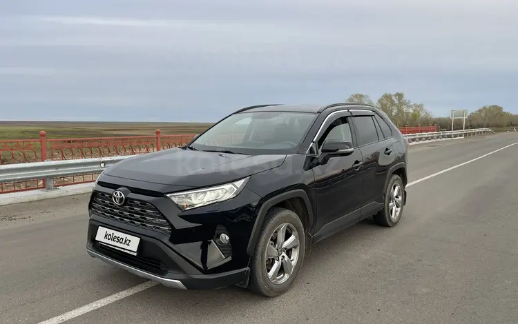 Toyota RAV4 2020 года за 14 500 000 тг. в Кокшетау