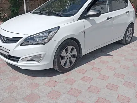 Hyundai Accent 2015 года за 3 600 000 тг. в Актау – фото 2