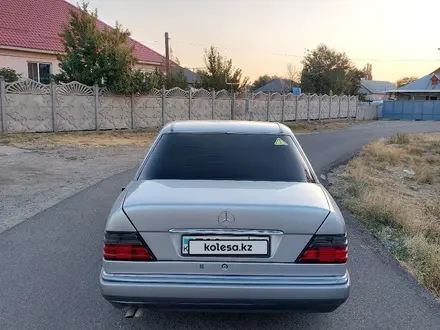 Mercedes-Benz E 280 1995 года за 3 400 000 тг. в Тараз – фото 7