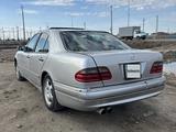 Mercedes-Benz E 320 1995 годаfor2 600 000 тг. в Атырау – фото 3