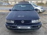 Volkswagen Passat 1995 года за 900 000 тг. в Семей