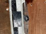 Бампер на mercedes cls350 w219 задний и передний/фары фонари крылья за 5 000 тг. в Алматы – фото 2