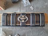 Решетка радиатора оригинал — Toyota Prado 150үшін80 000 тг. в Семей