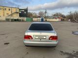 Mercedes-Benz E 230 1997 года за 2 650 000 тг. в Караганда – фото 5