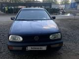 Volkswagen Golf 1994 года за 700 000 тг. в Актобе