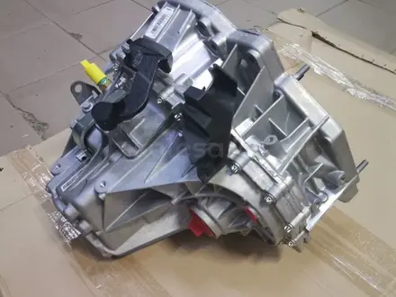 Механическая коробка передач Рено Дастер 2л 4wd маркировка tl8 за 650 000 тг. в Костанай – фото 3