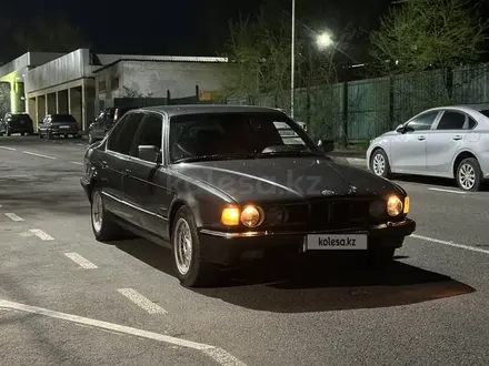 BMW 730 1990 года за 1 600 000 тг. в Алматы – фото 2