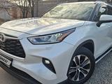 Toyota Highlander 2022 года за 26 900 000 тг. в Алматы
