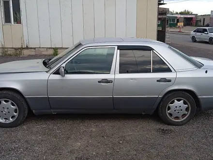 Mercedes-Benz E 230 1990 года за 800 000 тг. в Астана – фото 6