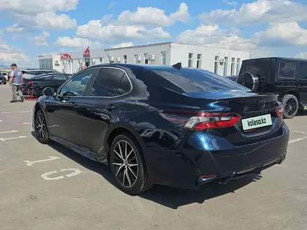 Toyota Camry 2021 года за 8 000 000 тг. в Алматы – фото 6