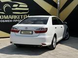 Toyota Camry 2015 годаүшін11 250 000 тг. в Атырау – фото 5