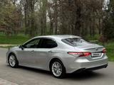 Toyota Camry 2018 года за 12 800 000 тг. в Тараз