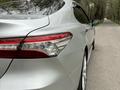 Toyota Camry 2018 года за 12 800 000 тг. в Тараз – фото 7