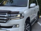 Toyota Land Cruiser 2017 года за 32 700 000 тг. в Караганда – фото 3