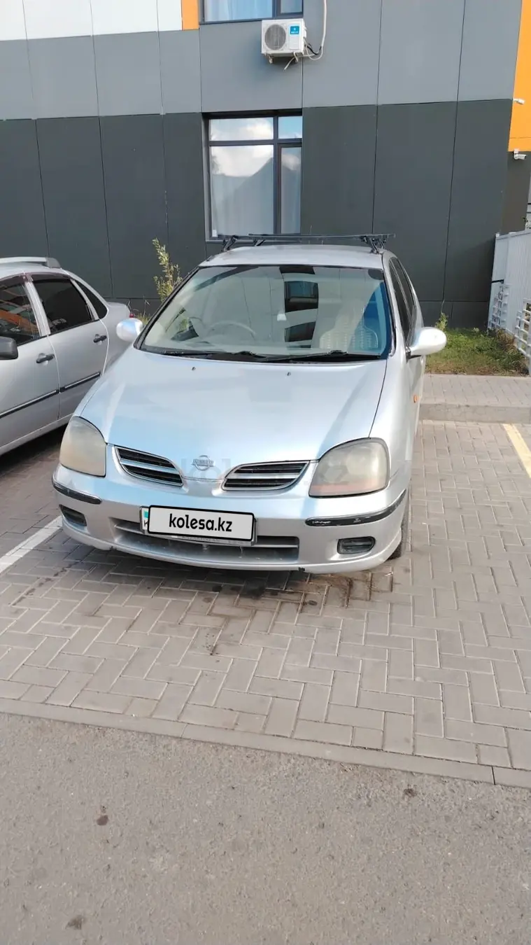 Nissan Tino, 1999
