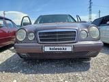 Mercedes-Benz E 230 1996 года за 3 150 000 тг. в Шымкент – фото 2