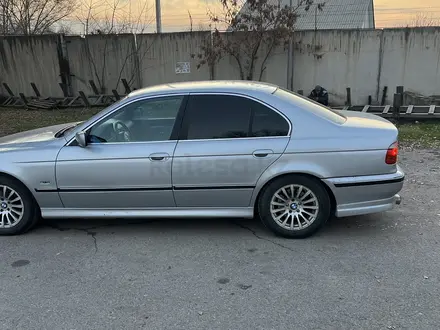 BMW 528 1997 года за 3 300 000 тг. в Алматы – фото 2