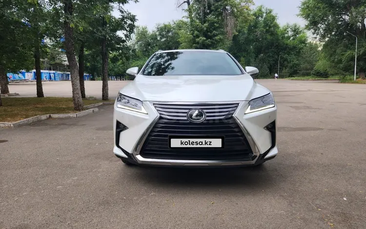 Lexus RX 300 2018 годаfor25 500 000 тг. в Алматы