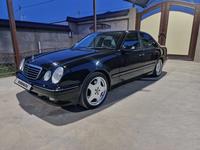 Mercedes-Benz E 500 1999 года за 7 200 000 тг. в Шымкент