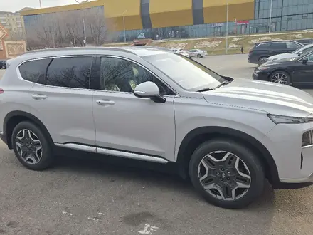 Hyundai Santa Fe 2022 года за 15 200 000 тг. в Караганда – фото 4
