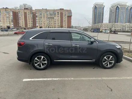 Kia Sorento 2018 года за 12 300 000 тг. в Астана – фото 4