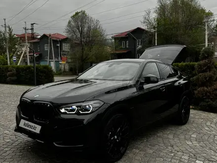 BMW X6 2022 года за 50 000 000 тг. в Алматы – фото 18