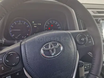 Toyota RAV4 2018 годаүшін14 070 000 тг. в Уральск – фото 9