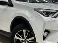 Toyota RAV4 2018 годаүшін14 070 000 тг. в Уральск