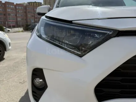 Toyota RAV4 2020 года за 15 000 000 тг. в Актау – фото 4