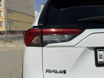 Toyota RAV4 2020 года за 15 000 000 тг. в Актау – фото 3
